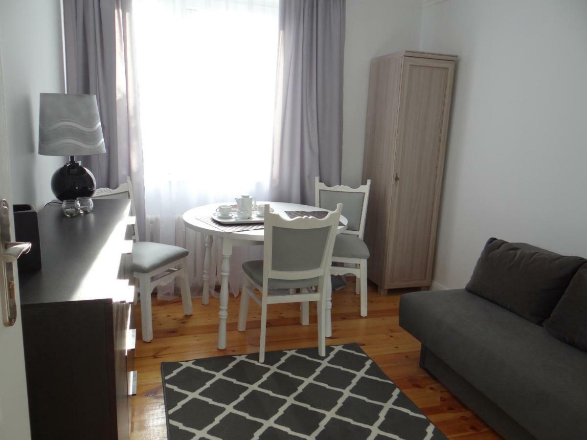 Bialy 6-8 Osob Dostawka Apartment