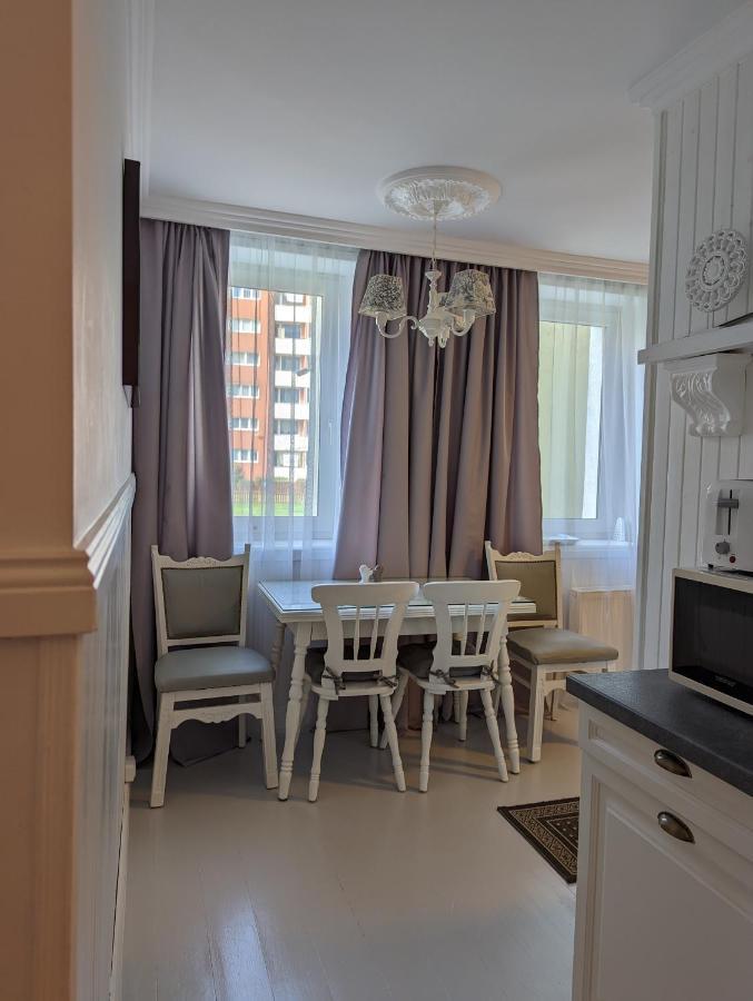 Bialy 6-8 Osob Dostawka Apartmán